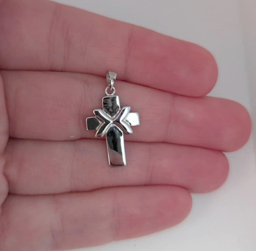 Sterling Silver Mirror Polished Cross Pendant with Textured Rope Center – High Shine Christian Necklace Charm, Easter or Faith Gift Idea