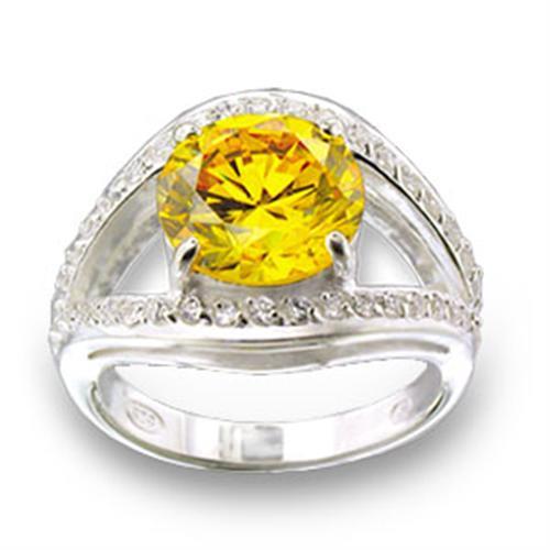 High Polished 925 Sterling Silver Ring with AAA Grade CZ in Topaz