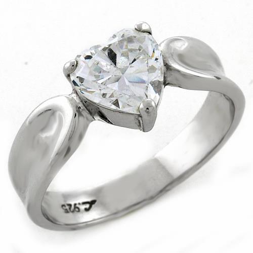 High Polished 925 Sterling Silver Ring with AAA Grade CZ in Clear